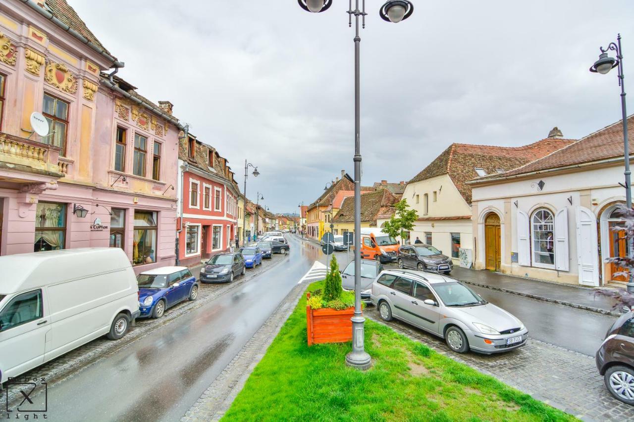 Appartamento Via Del Centro Sibiu Esterno foto